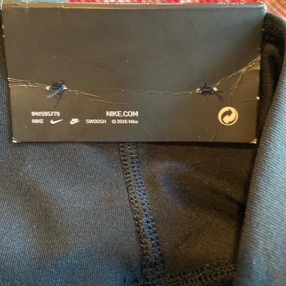 Nike Ankle Legging New, Size Small - Picture 7 of 8